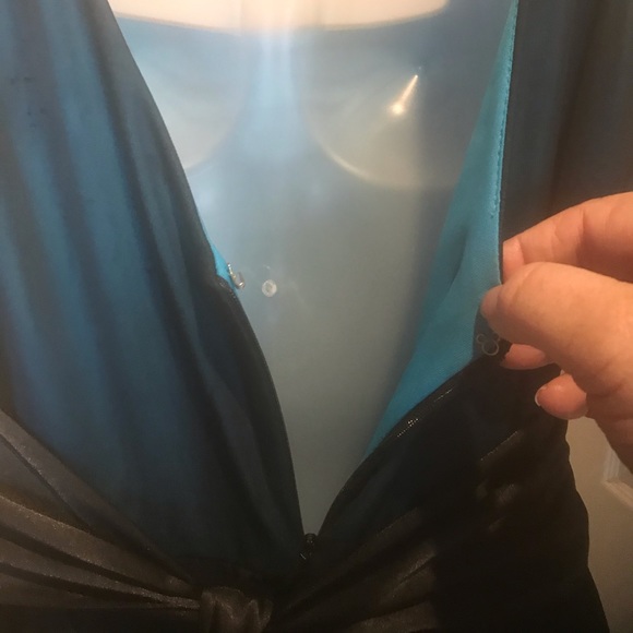 Onyx Nite - Lady s/less turquoise flare dress, 12 - Picture 5 of 7